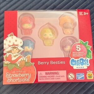 Strawberry Shortcake Berry Besties